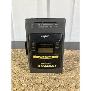 Sanyo Sortable SPT1000 Walkman Radio Cassette Screen Doesn’t Work No Back‎ Cover